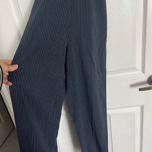 Beautiful pinstripe Mason jumpsuit size 2 - Picture 3 of 5
